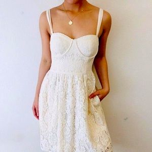 Abercrombie and Fitch lace corset dress size medium tall WHITE/CREAM